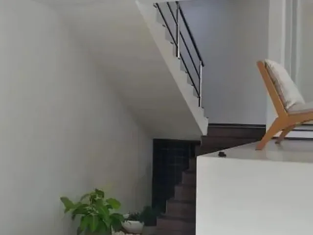Imagem 6: Casa Duplex com 4 Dormitórios (3 Suítes - com Varanda e Closet) À Venda por R$ 1