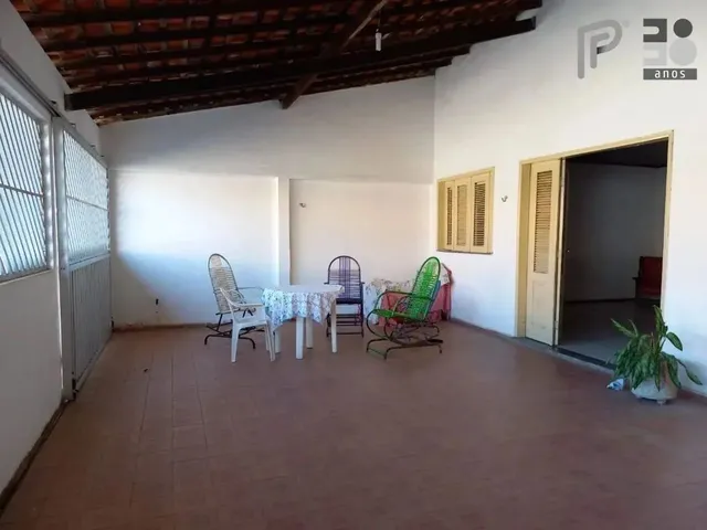 Imagem 5: Casa À Venda - 3 Dormitórios (1 Suíte) - 250 M² por R$ 400.000,00 - Habitacional