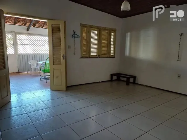 Imagem 4: Casa À Venda - 3 Dormitórios (1 Suíte) - 250 M² por R$ 400.000,00 - Habitacional