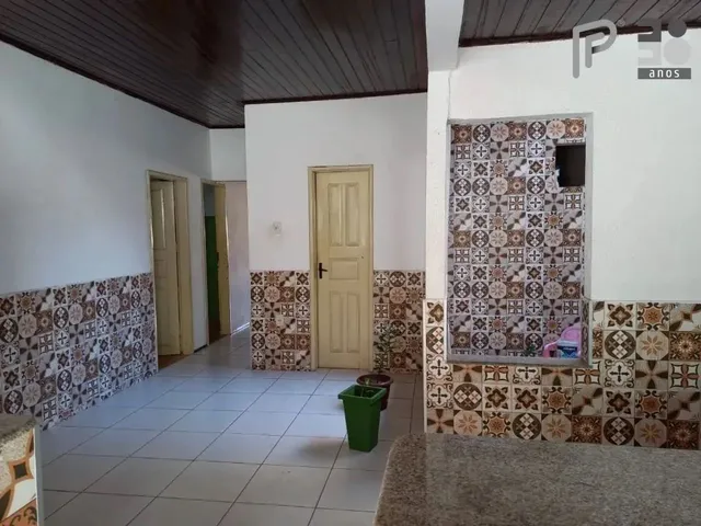 Imagem 12: Casa À Venda - 3 Dormitórios (1 Suíte) - 250 M² por R$ 400.000,00 - Habitacional