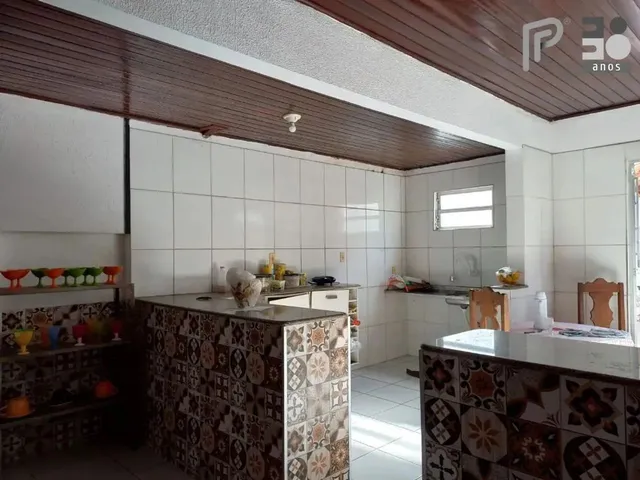 Imagem 14: Casa À Venda - 3 Dormitórios (1 Suíte) - 250 M² por R$ 400.000,00 - Habitacional