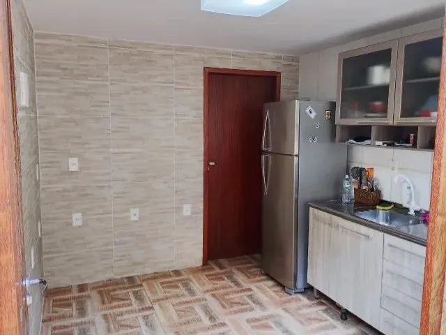 Imagem 8: Kitnet Tipo Estúdio a Poucos Metros da Beira-Mar - Agronômica - Excelente Localização