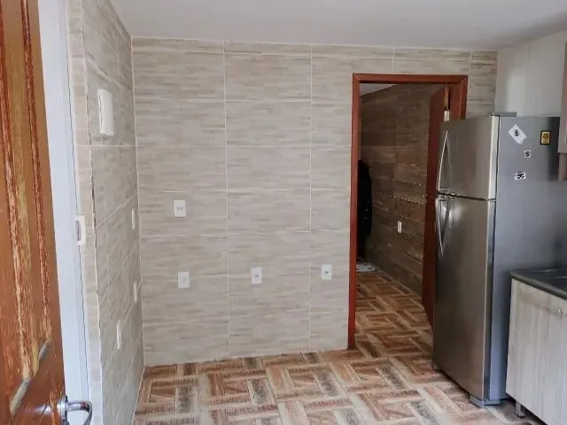 Imagem 9: Kitnet Tipo Estúdio a Poucos Metros da Beira-Mar - Agronômica - Excelente Localização