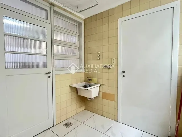 Imagem 3: Apartamento 2 Quartos no Centro de Florianópolis - Localização Estratégica