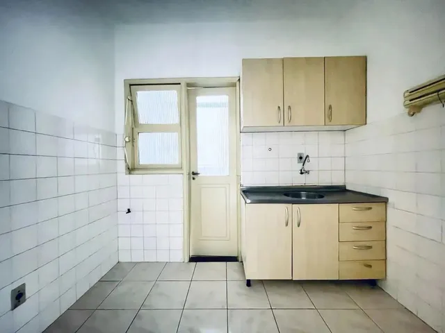 Imagem 2: Apartamento com 2 Dormitórios para Alugar, 57 M² por R$ 3.511,00/Mês - Centro