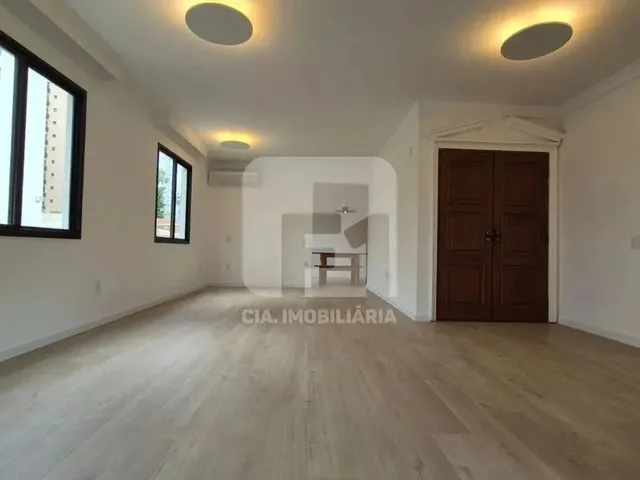 Imagem 13: Apartamento de 3 Quartos Semi Mobiliado no Centro