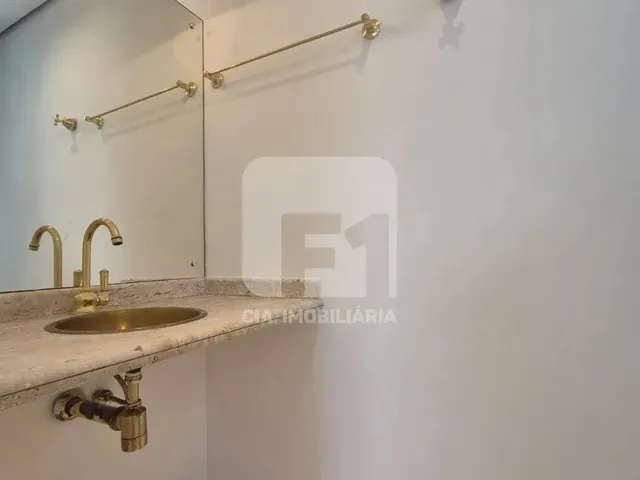 Imagem 8: Apartamento de 3 Quartos Semi Mobiliado no Centro