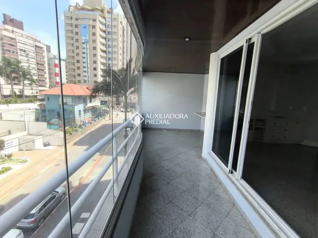 Imagem 9: Apartamento para Aluguel no Centro: 3 Dormitórios, Suíte com Closet, Sacada e 2 Vagas
