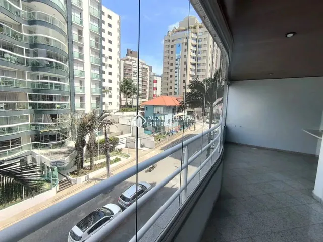 Imagem 16: Apartamento para Aluguel no Centro: 3 Dormitórios, Suíte com Closet, Sacada e 2 Vagas