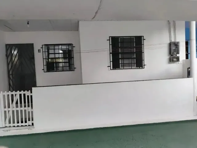 Imagem: Casa no Monte Sinai, no Manoa com 3 Quartos!!