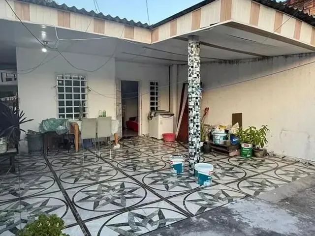 Imagem: A casa possui 2 Dormitórios, 1 Banheiro, 4 Vagas na
