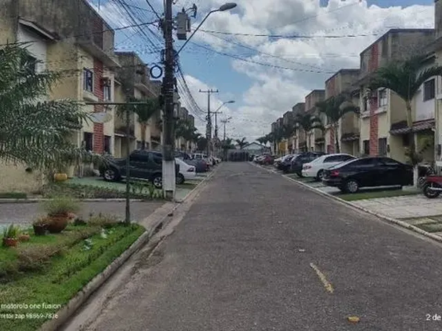 Imagem: A casa em condomínio possui 3 Dormitórios, 1 Suíte, 2