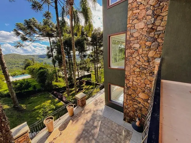 Imagem: Casa 4 Ou Dorm. Em Condomínio - Bairro