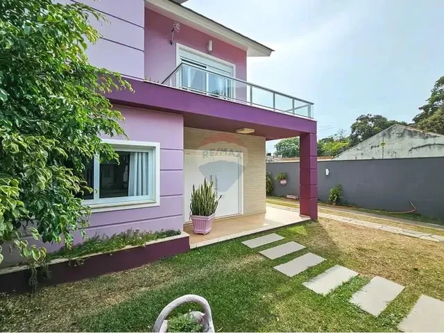 Imagem: Casa com 3 Dormitórios À Venda, Bairro