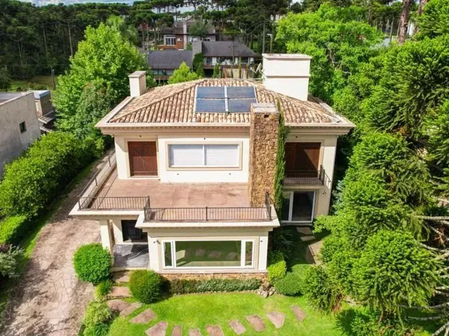 Imagem: Casa 4 Ou Dorm. Em Condomínio - Bairro