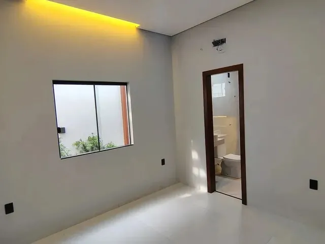 Imagem 11: Venda Belíssima Casa em Via Pública no Parque Dez de Novembro R$1.110.000,00