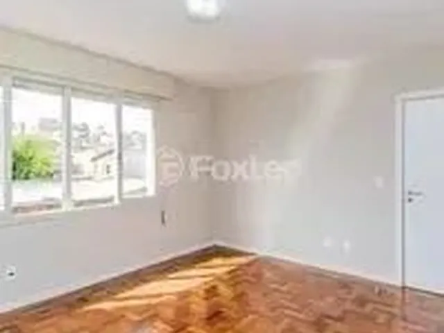 Imagem 1: Impecável Apartamento com 85M², 2 Quartos, Vaga em santa Cecília - Porto Alegre - Rs
