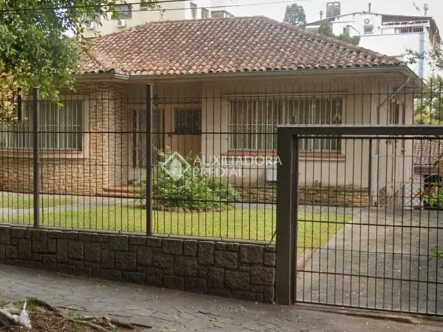 Imagem: Casa com 4 Dormitórios (1 Suíte) no Bairro