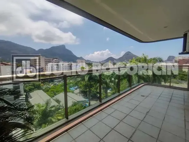Imagem: Cobertura À Venda no Leblon com Varanda