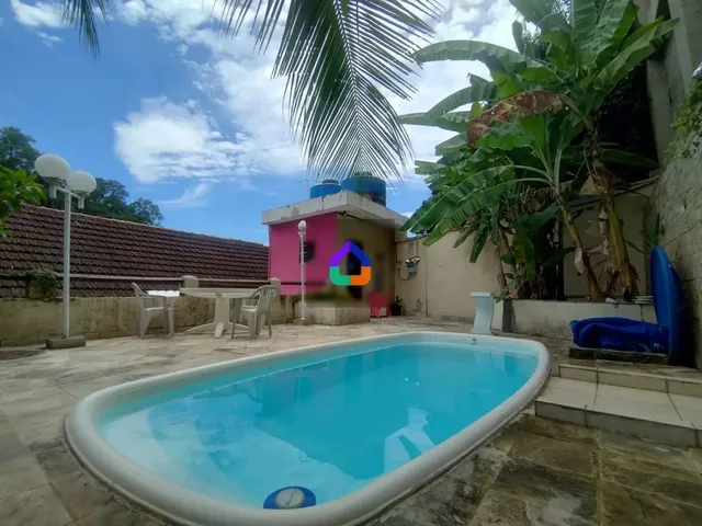 Imagem: Casa com 4 Quartos e Piscina na Glória