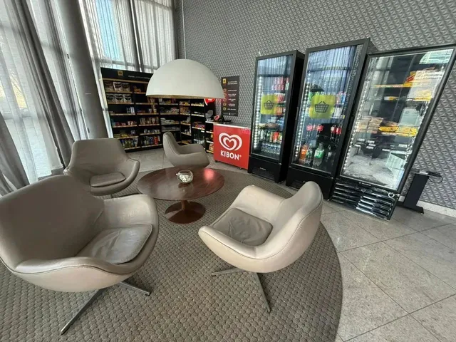 Imagem 4: Apartamento para Aluguel em Boa Viagem Beach Class santa Maria 01 Quarto com Varanda Todo
