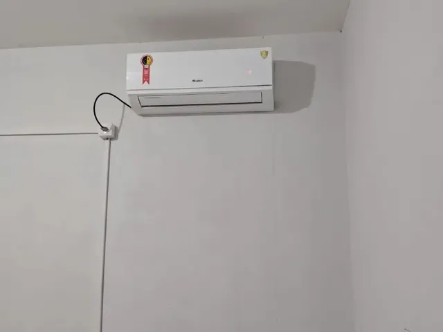 Imagem 4: Alugo Quarto Quarto com aluguel por R$1.200 /mês