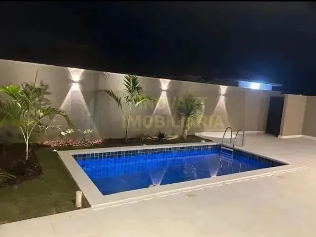 Imagem: Casa com 3 Suítes Piscina e Churrasqueira