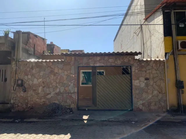 Imagem: A casa possui 3 Dormitórios, 1 Suíte, 2 Banheiros, 1 Vaga