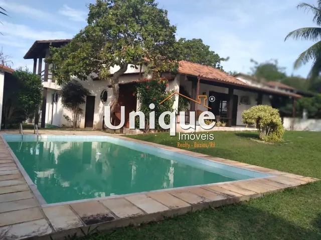 Imagem: Casa Linear com Amplo Terreno e Vista para