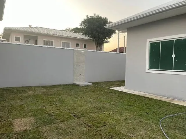 Imagem 2: Amparo Imóveis-Vende 1ª Locação 3 Quartos Sendo 1 Suíte com Área Gourmet-Araruama