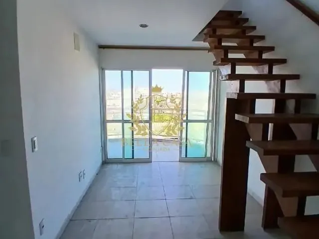 Imagem 12: Cobertura Duplex com Varandas e Churrasqueira À Venda por R$ 750.000,00
