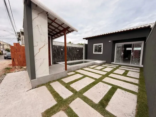 Imagem: Casa Localizada a 100 Metros da Praia em