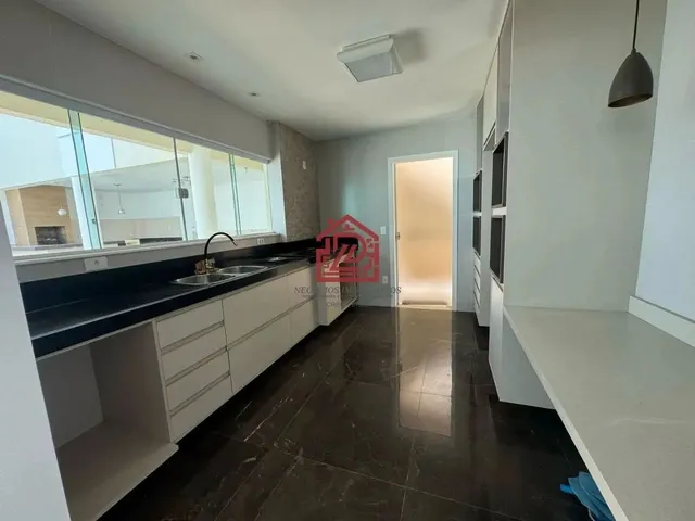 Imagem 4: Casa À Venda no Vale dos Cristais Macaé, 5 Quartos, 272M²
