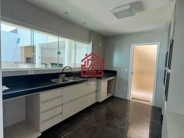 Imagem 3: Casa À Venda no Vale dos Cristais Macaé, 5 Quartos, 272M²