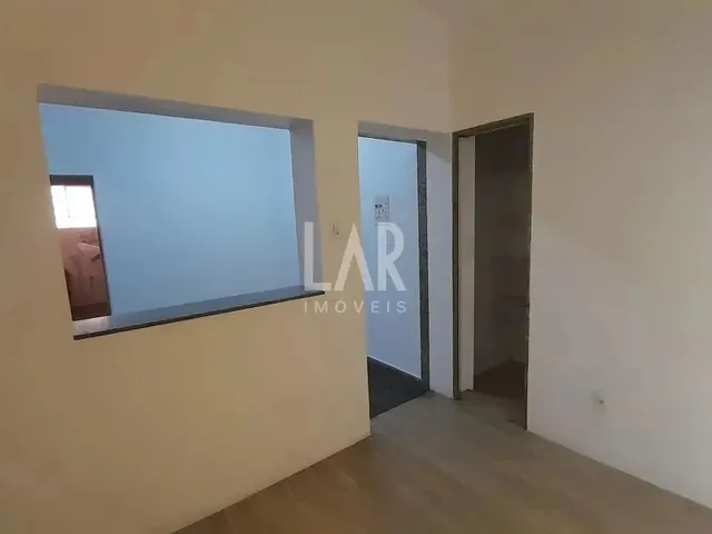 Imagem 11: Casa para Aluguel, 4 Quartos, 1 Suíte, 1 Vaga, Floresta - Belo Horizonte/Mg