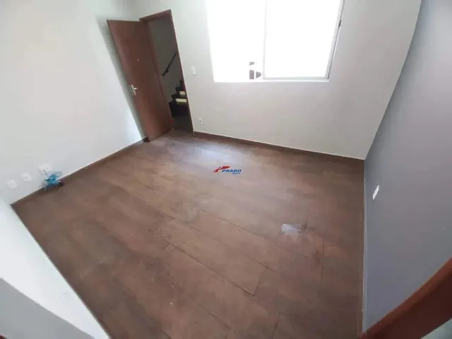 Imagem 14: Apartamento Reformado 2 Quartos (1 Suíte) e Vaga Coberta