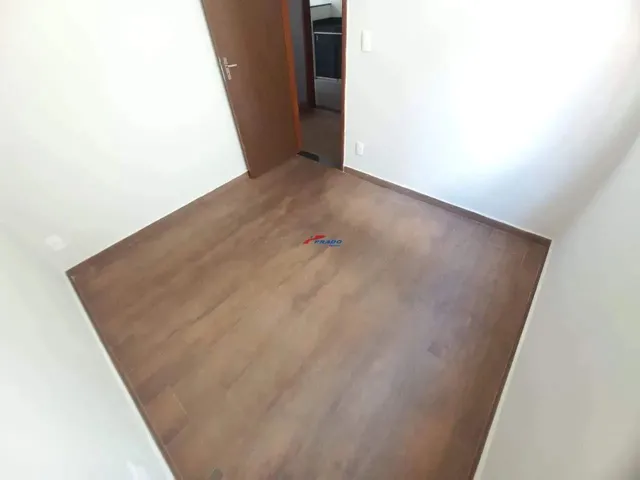 Imagem 16: Apartamento Reformado 2 Quartos (1 Suíte) e Vaga Coberta