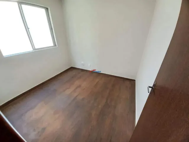 Imagem 15: Apartamento Reformado 2 Quartos (1 Suíte) e Vaga Coberta