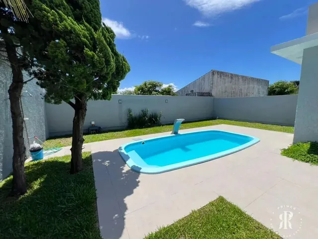 Imagem 2: Casa Alto Padrão Mobiliada e com Piscina em Imbé/Rs
