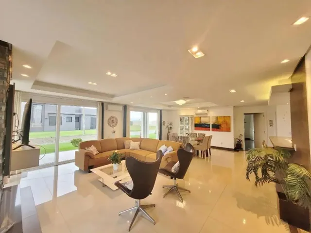 Imagem 15: Casa em Condomínio À Venda em Atlântida Sul, Osório - Mobiliada e com Hidromassagem