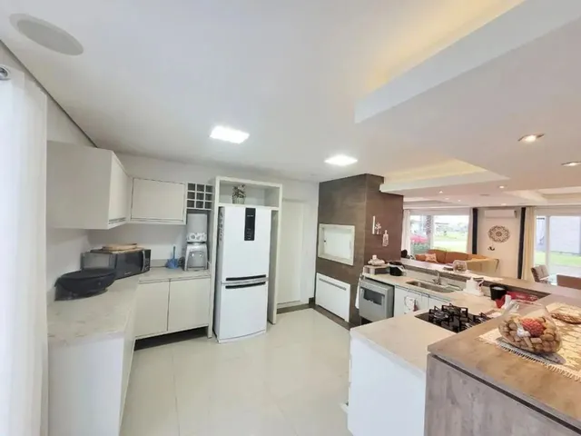 Imagem 5: Casa em Condomínio À Venda em Atlântida Sul, Osório - Mobiliada e com Hidromassagem