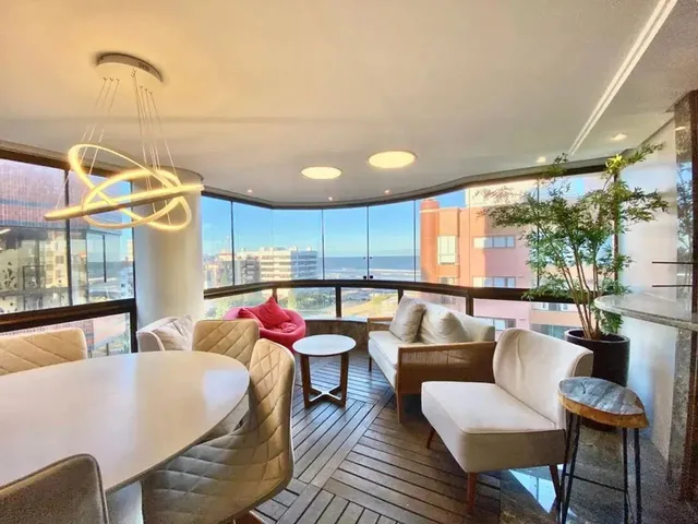 Imagem 4: Apartamento Leste e Norte, com 200 M2 Privativos. Vista Definida para o Mar e Praça Do
