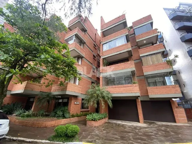 Imagem: Cobertura Próxima as Quatro Praças em