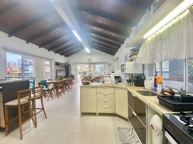 Imagem 9: Cobertura com 294 M² com 5 Quartos e 3 Suítes no Centro - Capão da Canoa - Rs