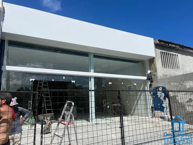 Imagem 5: Ponto Comercial Premium Pronto para Uso - Modernidade e Visibilidade
