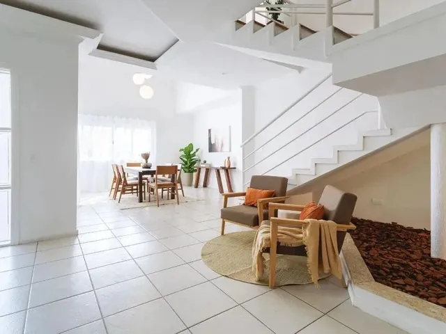 Imagem: Casa À Venda em Cotia, Jardim Ipês, com
