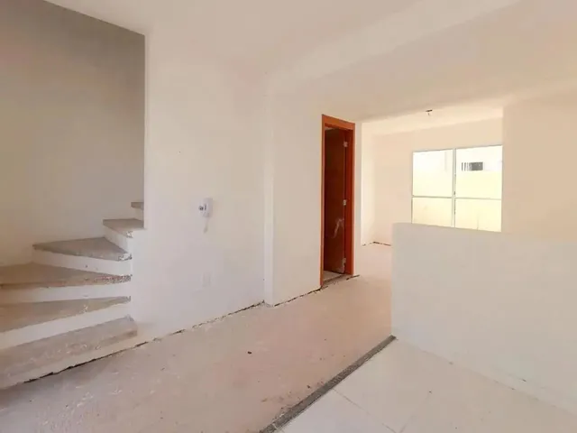 Imagem: A casa em condomínio possui 2 Dormitórios, 2 Banheiros, 1