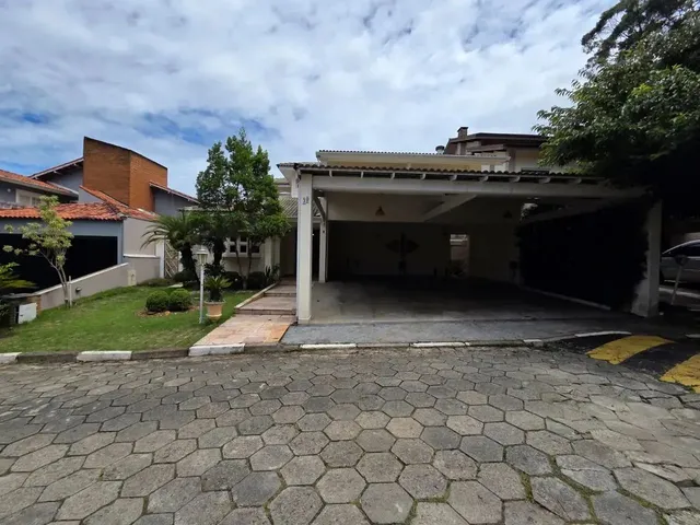 Imagem: Casa de Alto Padrão À Venda Condomínio