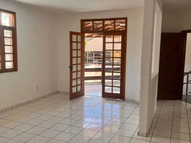 Imagem: Alugo/ Vendo Casa no Bairro Castália