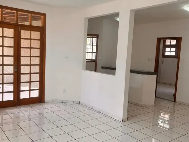 Imagem 3: Alugo/ Vendo Casa no Bairro Castália